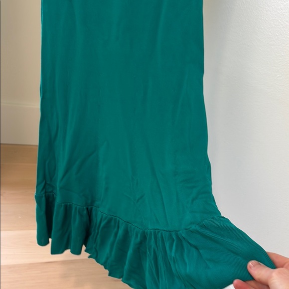 BCBGMaxAzria Green Fit and Flare Midi Dress with Bateau Neckline - Picture 6 of 7